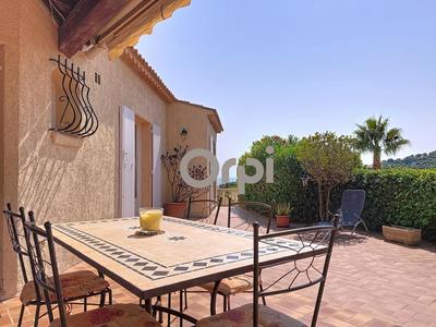 Maison - 98 m² - 5 pièces