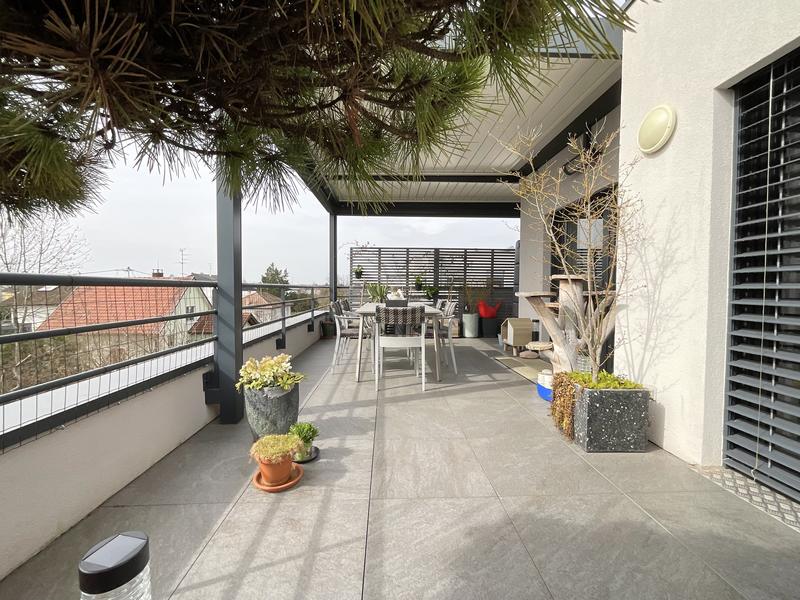 Appartement - 138 m² - 5 pièces