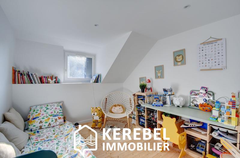 Maison - 99 m² - 5 pièces