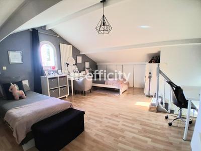 Maison - 88 m² - 4 pièces