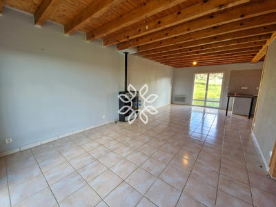 Maison de village - 100 m² - 4 pièces