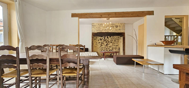 Maison - 159 m² - 6 pièces