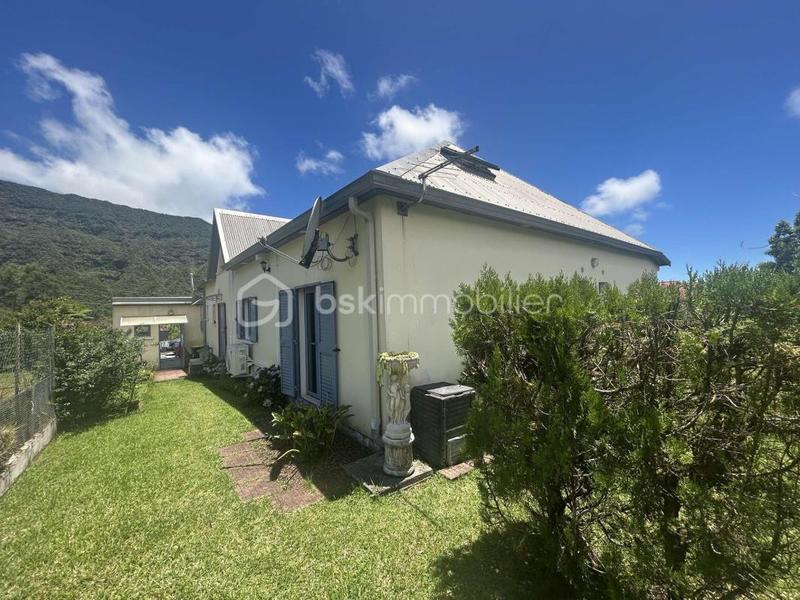 Maison - 210 m² - 5 pièces