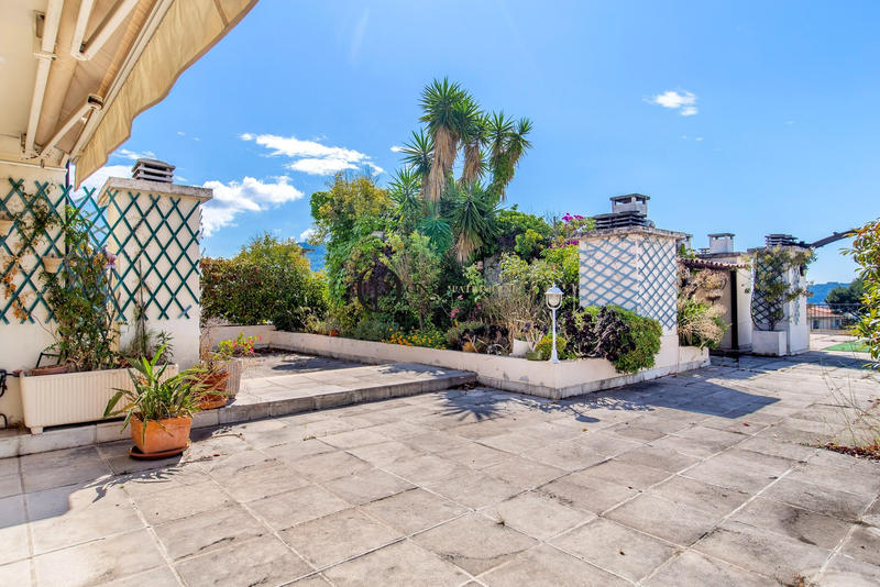 Appartement - 144 m² - 4 pièces