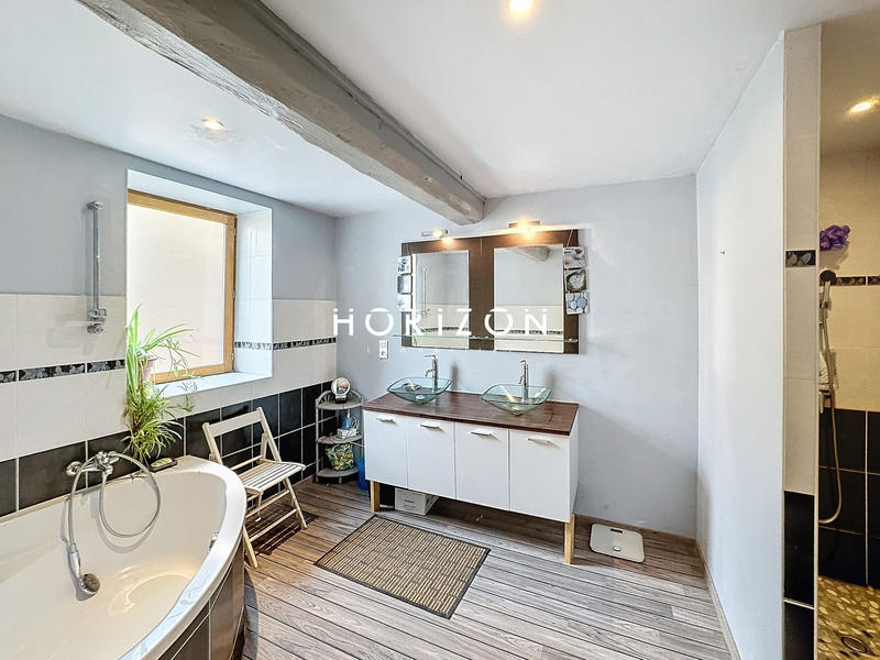 Maison ancienne - 170 m² - 6 pièces