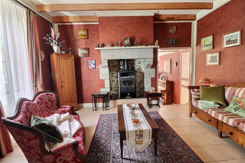 Maison - 210 m² - 8 pièces