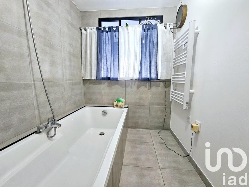 Maison - 162 m² - 4 pièces