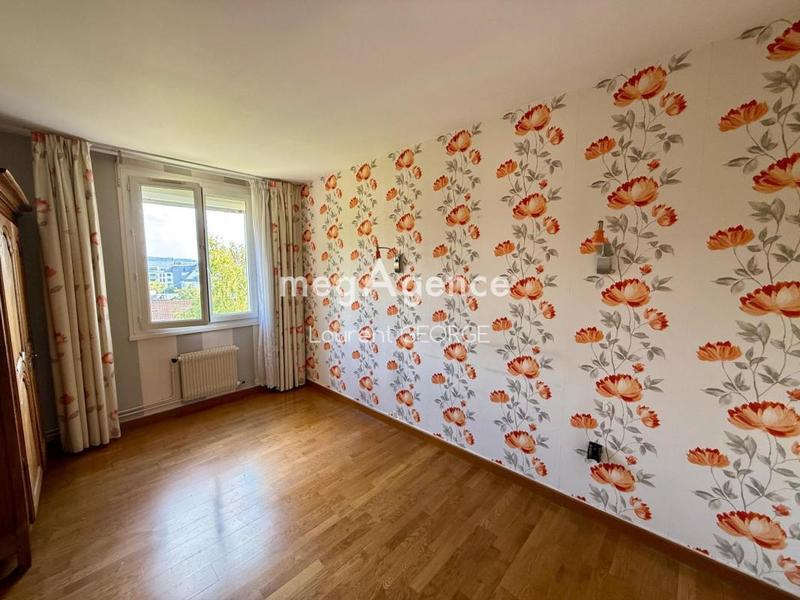 Appartement - 77 m² - 4 pièces