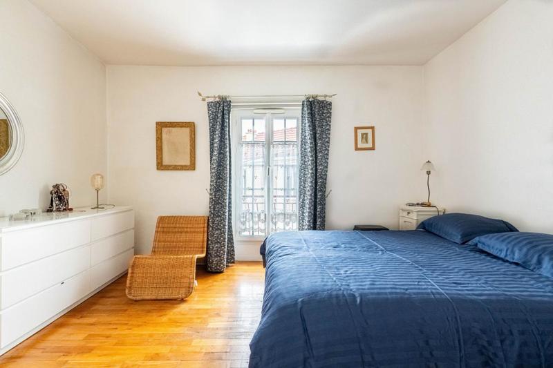 Maison - 208 m² - 6 pièces