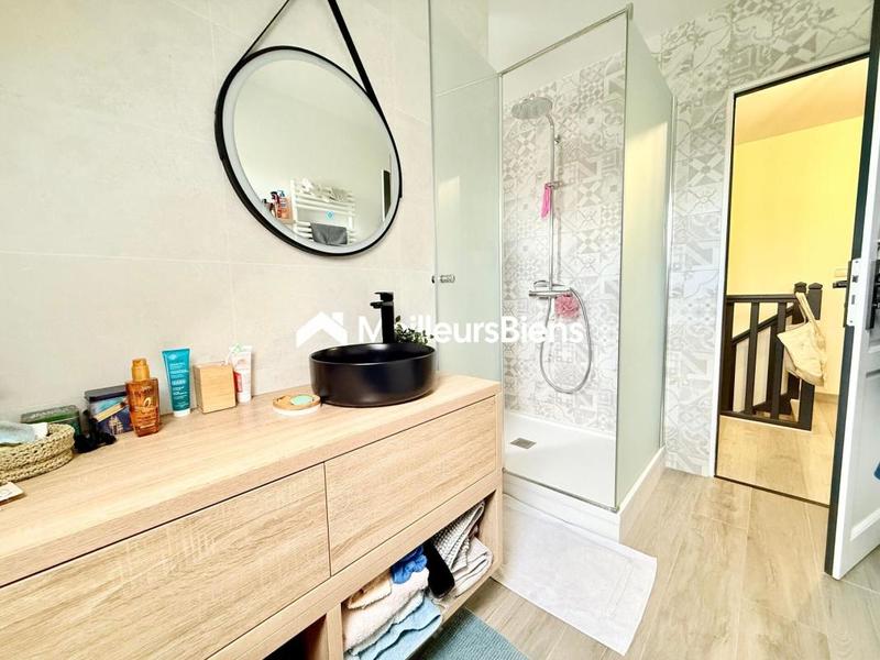 Maison - 190 m² - 7 pièces