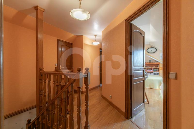 Maison - 152 m² - 7 pièces