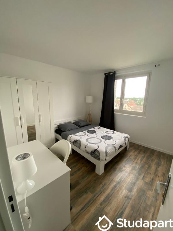 Chambre - 12 m² - 1 pièce