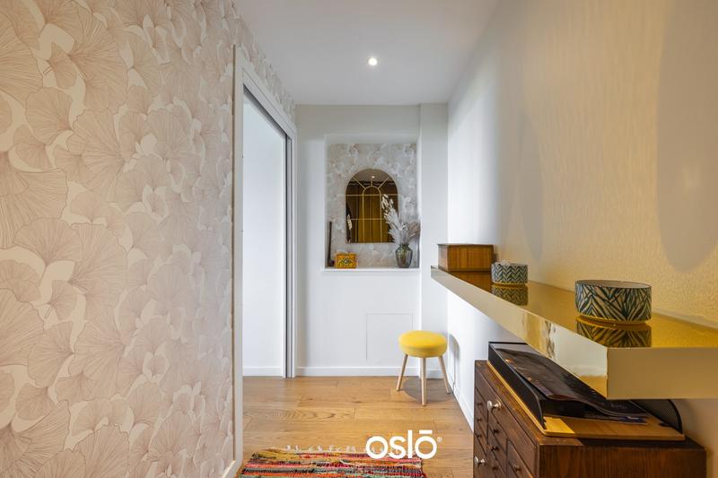 Loft - 92 m² - 4 pièces