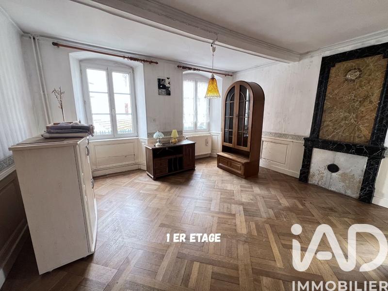 Maison de village - 400 m² - 15 pièces