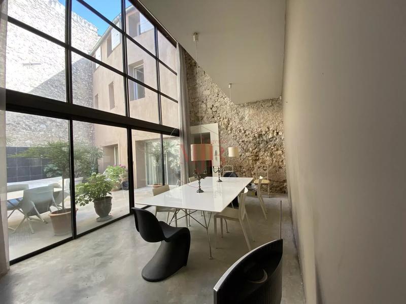 Maison de village - 350 m² - 12 pièces