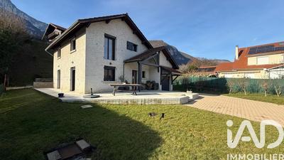 Maison - 125 m² - 4 pièces