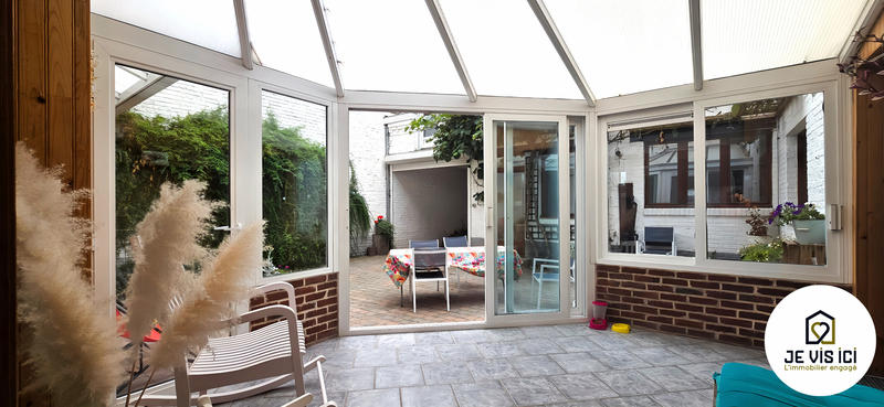 Maison - 230 m² - 10 pièces