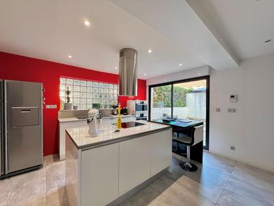 Maison - 96 m² - 4 pièces