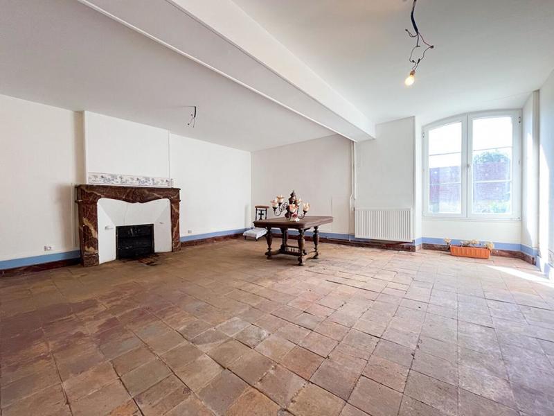 Maison - 250 m² - 7 pièces