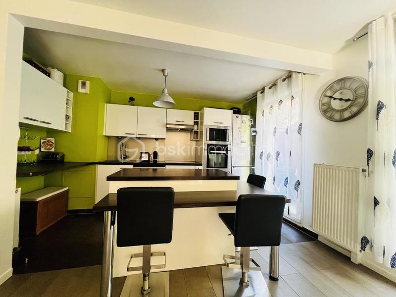 Appartement - 85 m² - 4 pièces