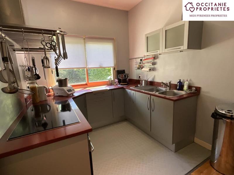 Propriété - 284 m² - 10 pièces