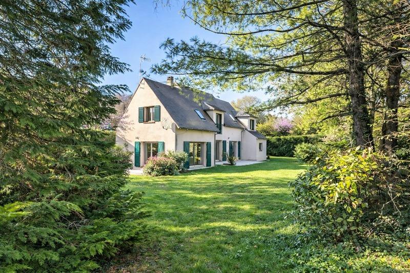Maison - 185 m² - 8 pièces