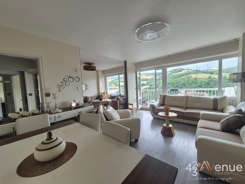 Appartement - 80 m² - 4 pièces