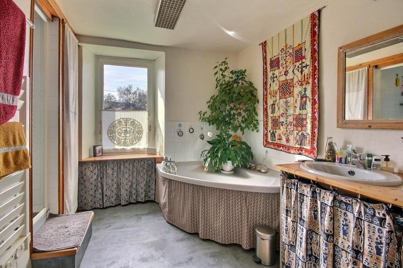 Maison - 275 m² - 7 pièces