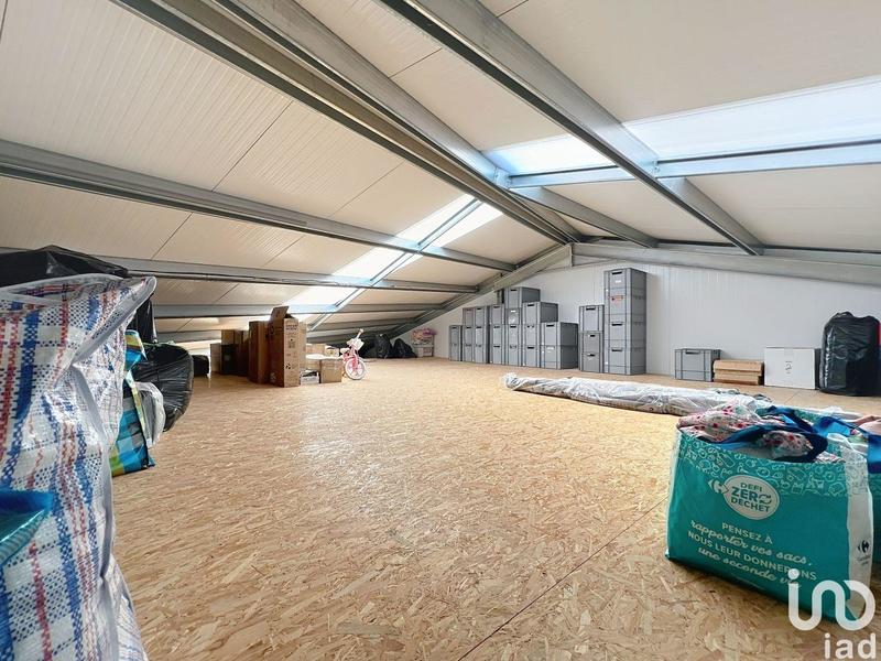 Local commercial - 208 m²