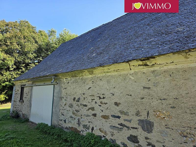 Maison - 200 m² - 1 pièce