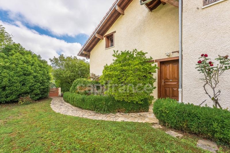 Maison - 151 m² - 5 pièces