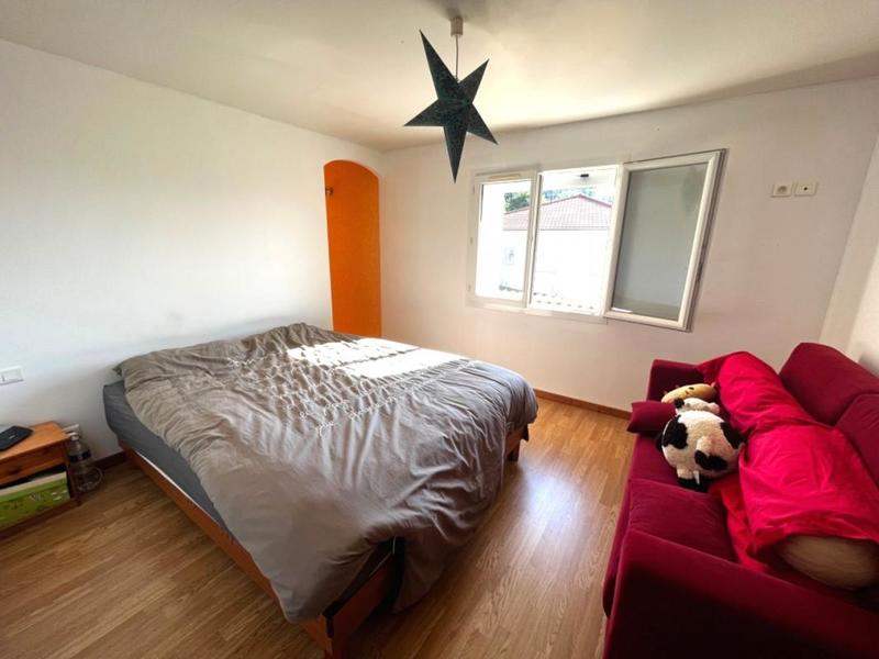 Maison en pierre - 284 m² - 7 pièces