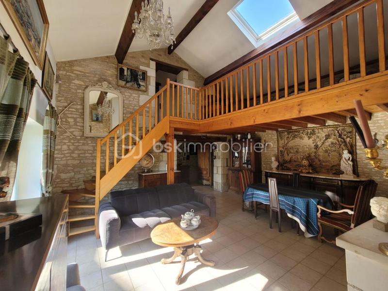 Maison de maîtres - 245 m² - 7 pièces