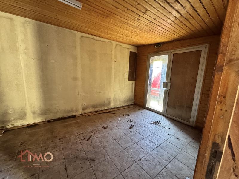 Parking / Garage - 208 m²