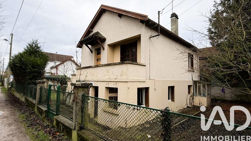 Maison - 90 m² - 4 pièces