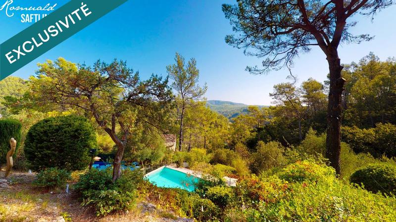 Maison - 210 m² - 7 pièces