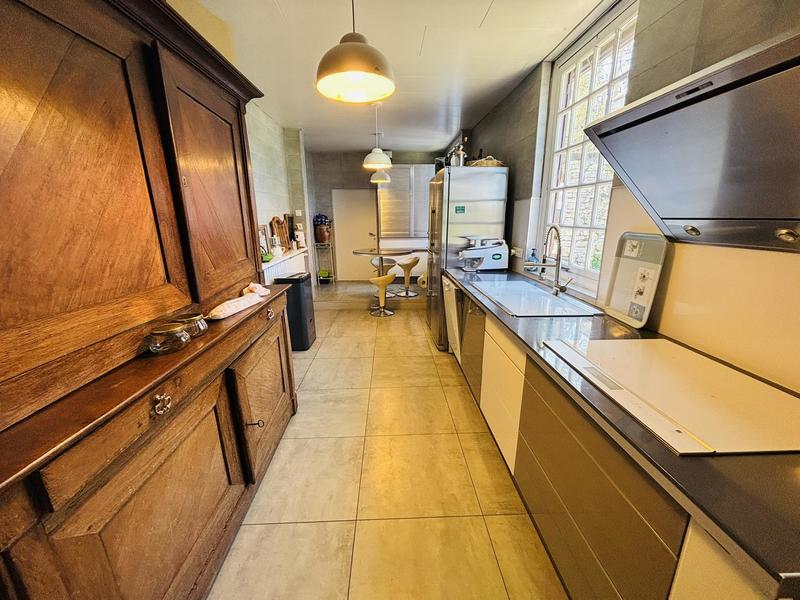 Maison ancienne - 183 m² - 11 pièces