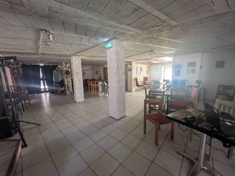 Immeuble mixte - 325 m²