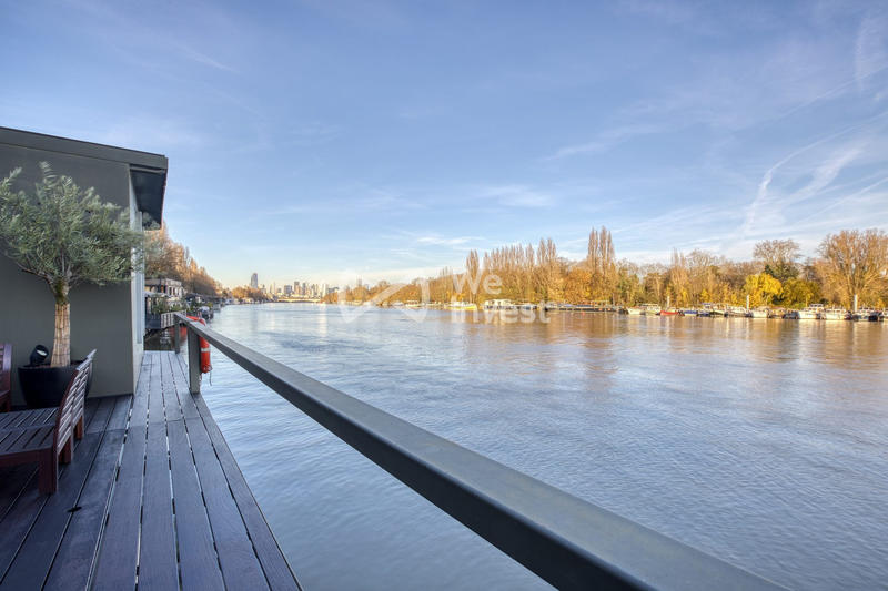 Maison - 260 m² - 8 pièces