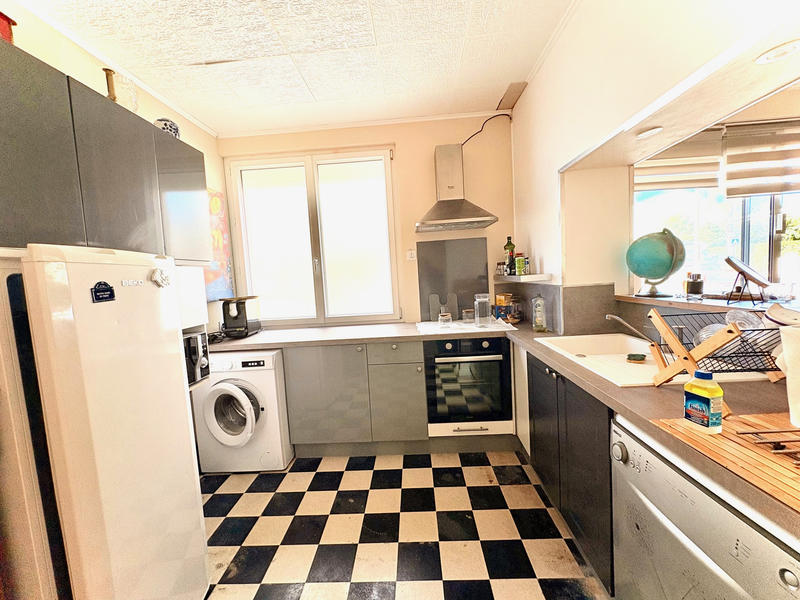 Local commercial - 145 m² - 6 pièces