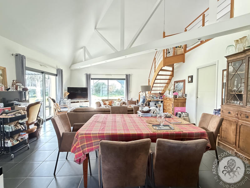 Maison - 130 m² - 4 pièces