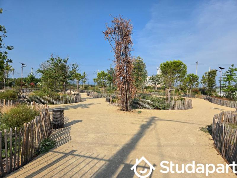 Chambre - 10 m² - 1 pièce