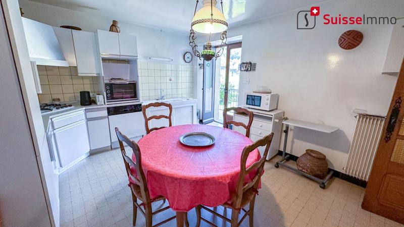 Maison - 373 m² - 12 pièces