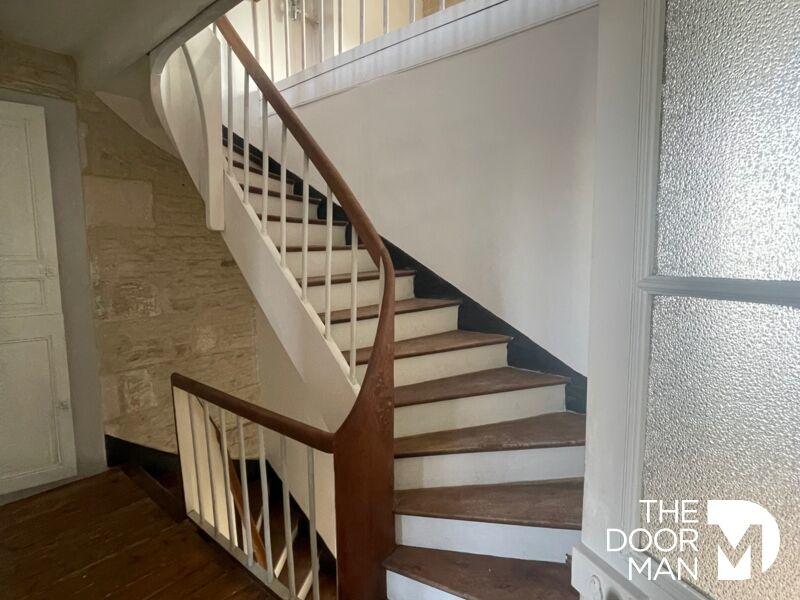 Maison en pierre - 246 m² - 10 pièces