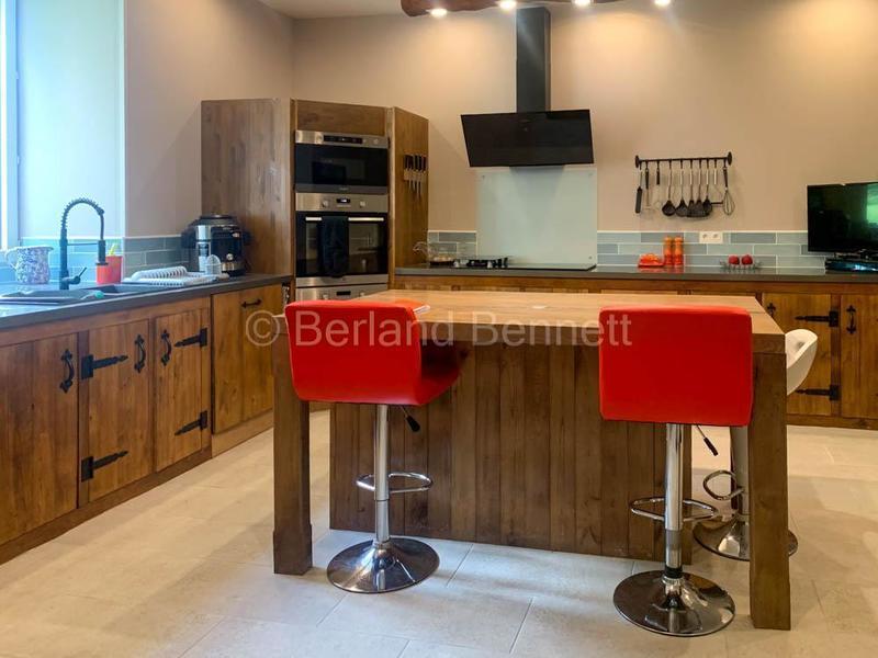 Maison en pierre - 439 m² - 14 pièces