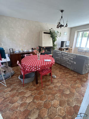 Maison - 95 m² - 4 pièces