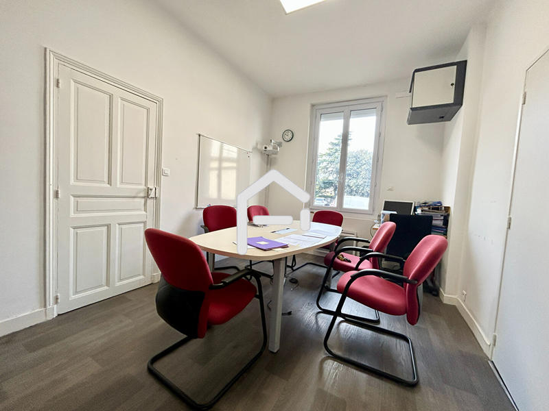 Local d'activités - 90 m²