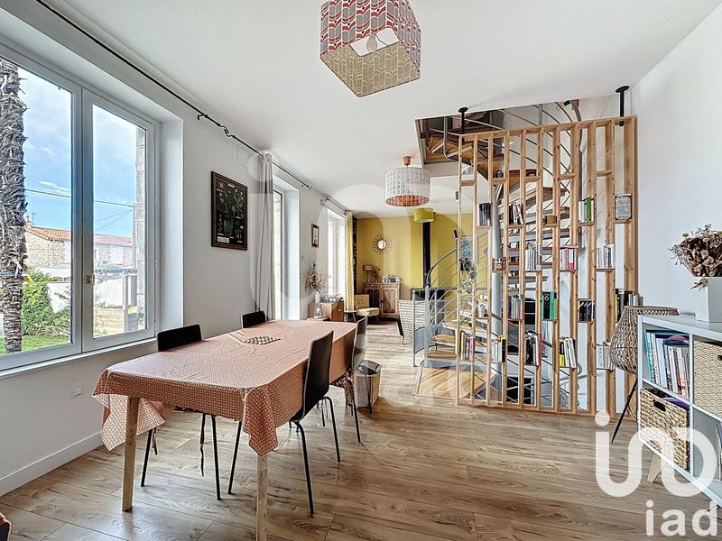 Maison - 100 m² - 5 pièces