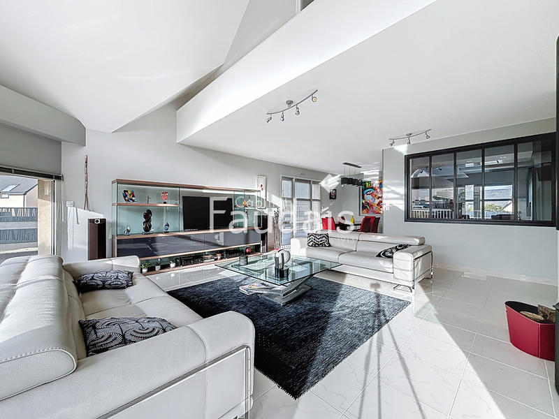 Maison - 168 m² - 5 pièces