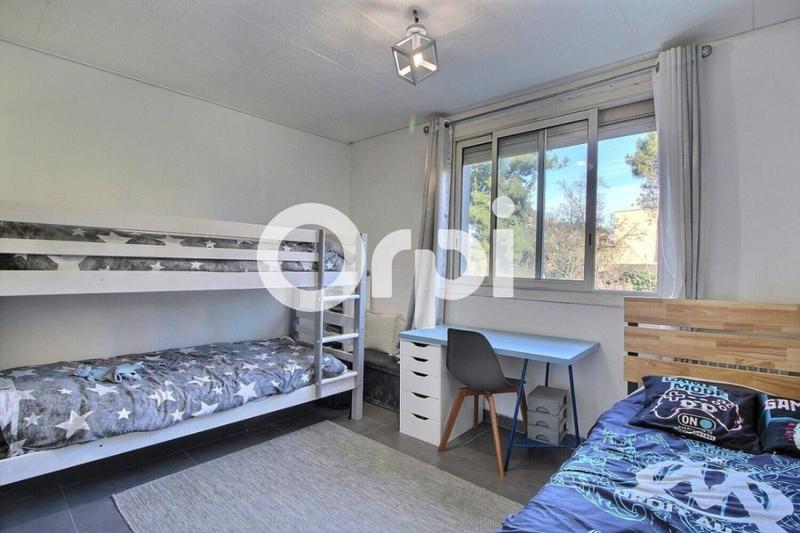 Appartement - 98 m² - 5 pièces